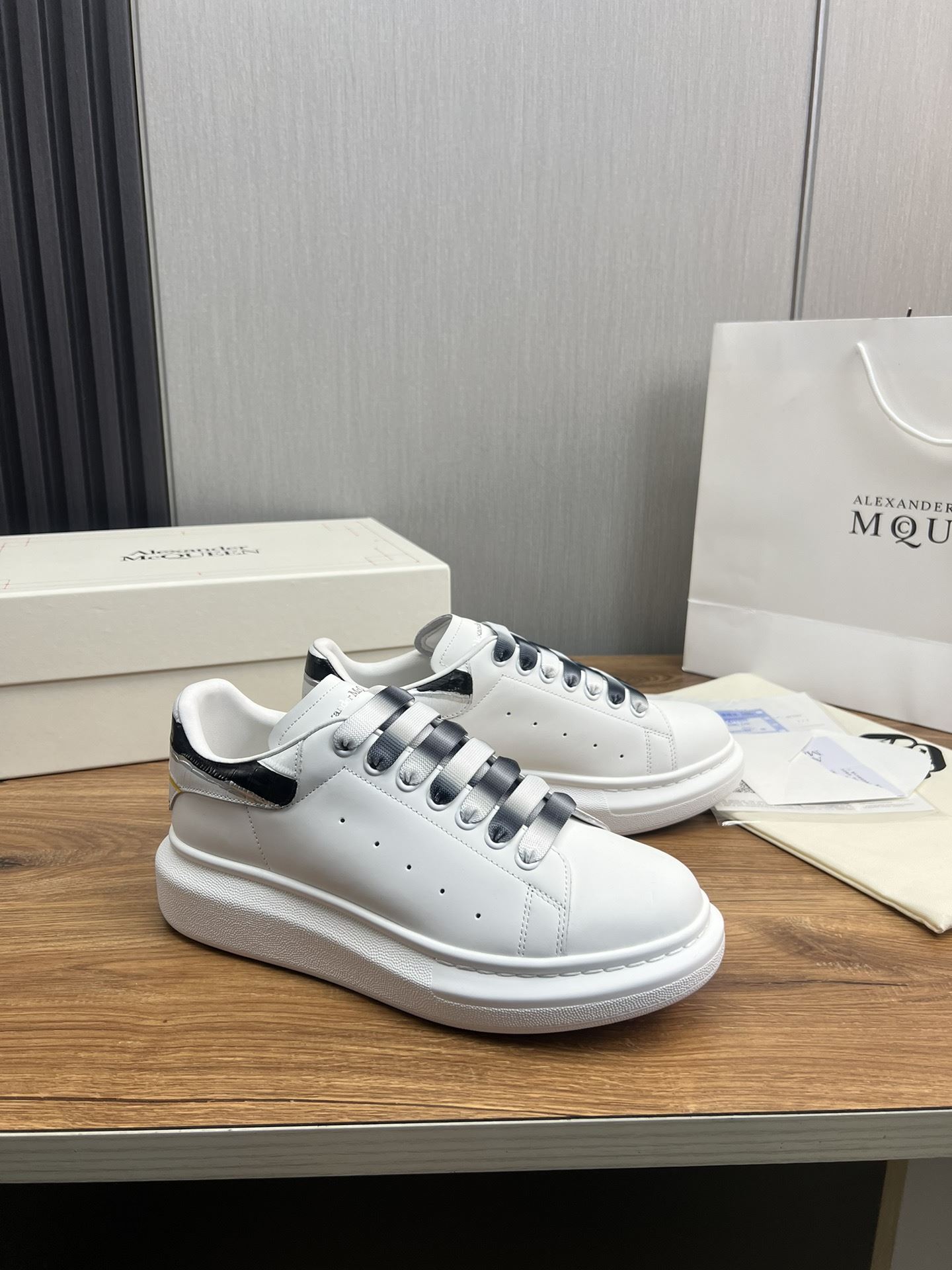 Alexander Mcqueen Low Shoes